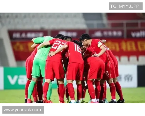 足球星手袋引领潮流展现运动与时尚完美结合的全新生活态度